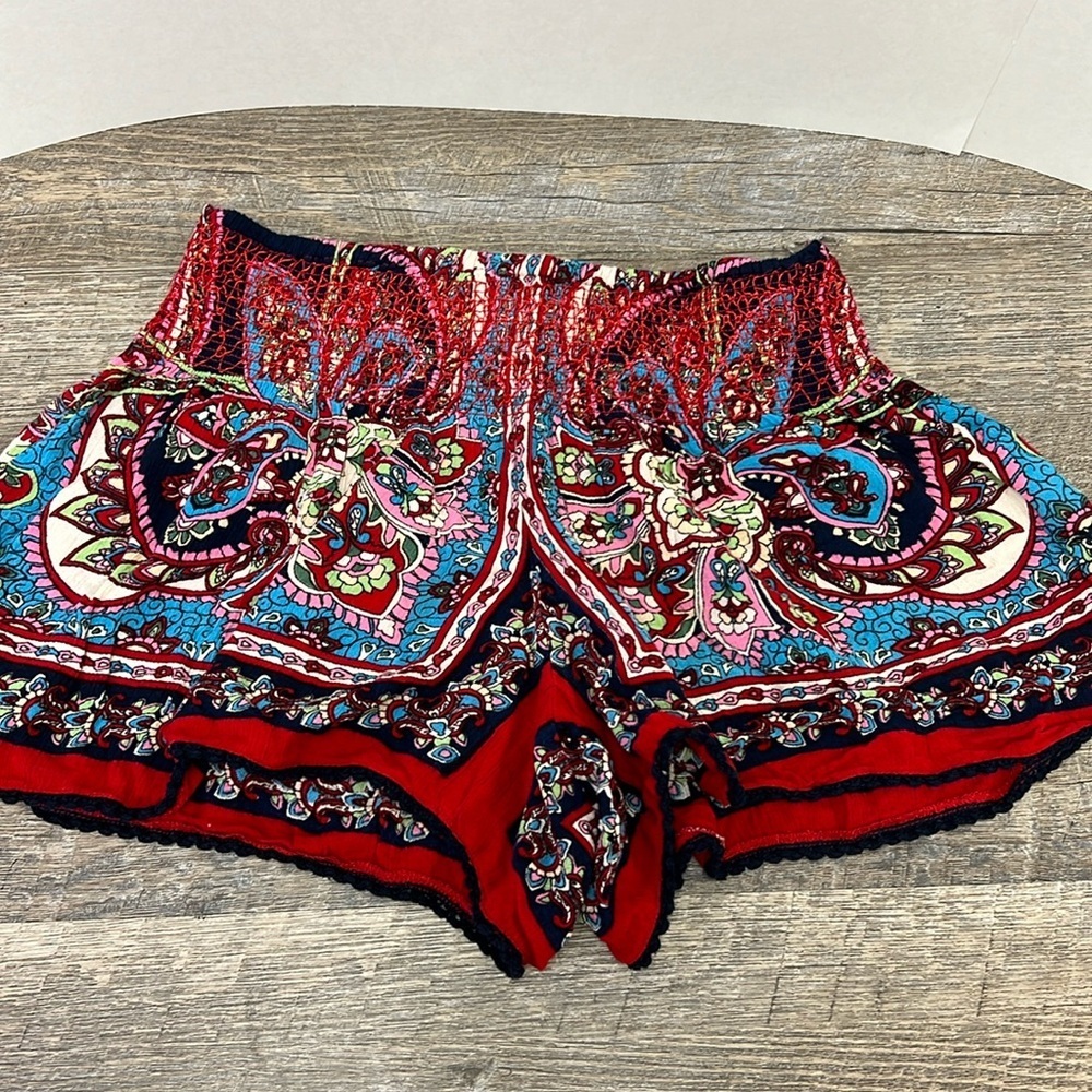 Patrons of Peace Smocked Waist Crotchet Trimmed Shorts XS